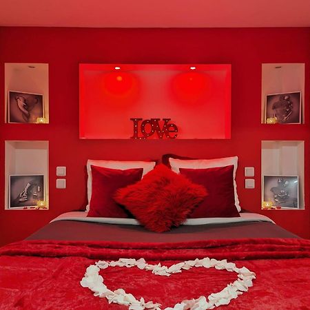 Love Room Perpignan Jacuzzi & Ambiance Romantique Villeneuve-de-la-Raho Exterior foto